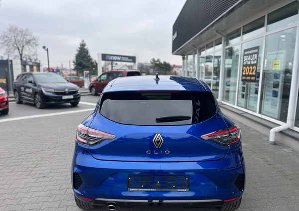 Renault Clio cena 86000 przebieg: 5, rok produkcji 2023 z Pionki małe 29